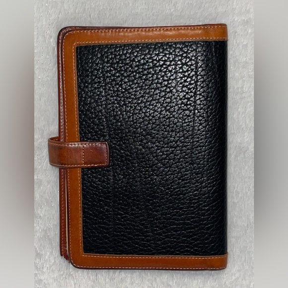 Vintage Dooney & Bourke Organizer (Pre-loved) - Picture 2 of 16